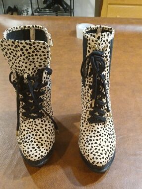 Shoe Dazzle Leopard-Print Lace-Up Ankle Boots in Cream & Black